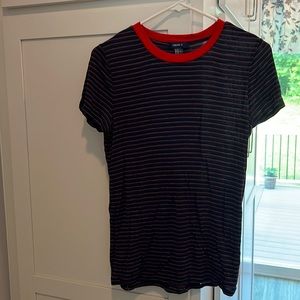 FOREVER 21 WOMENS/JUNIORS TOP SIZE MEDIUM